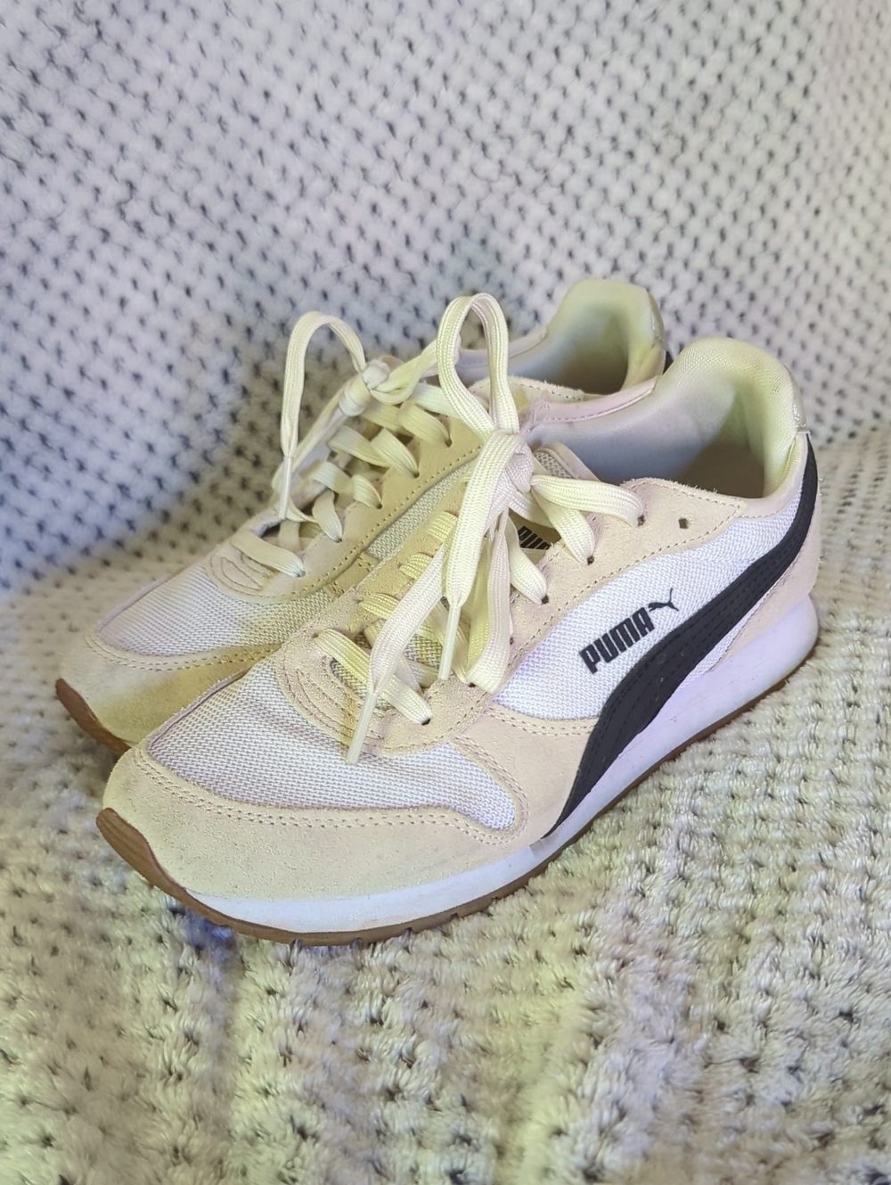 Cream/Black/White Puma Casual Sneakers
